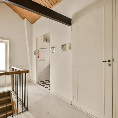 Апартаменты Ozzy's House Зандфорт